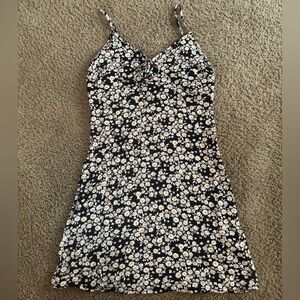 Hollister Black and White Floral Dress